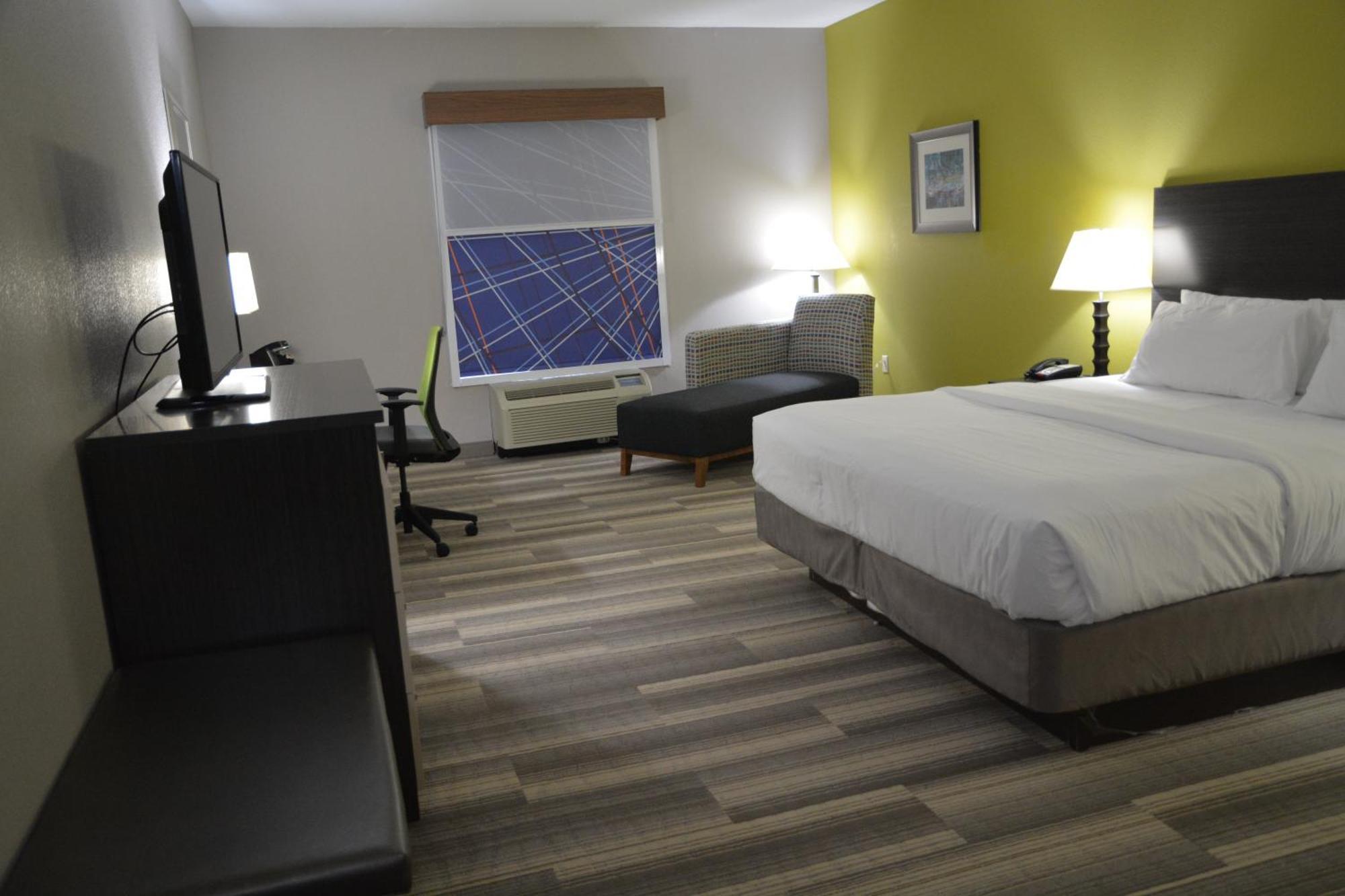 Holiday Inn Express & Suites Caryville By Ihg Exterior photo